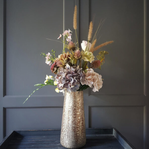 prachtige, blijvende herfstbloemen, niet van echt te onderscheiden