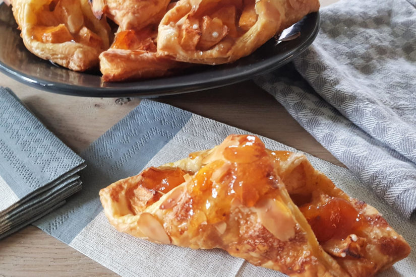 heerlijke appelschuitjes van bladerdeeg met appelvulling
