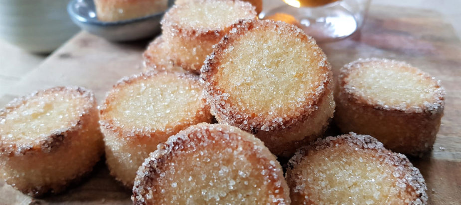 weespermoppen met een heerlijk krokant buitenlaagje met suiker